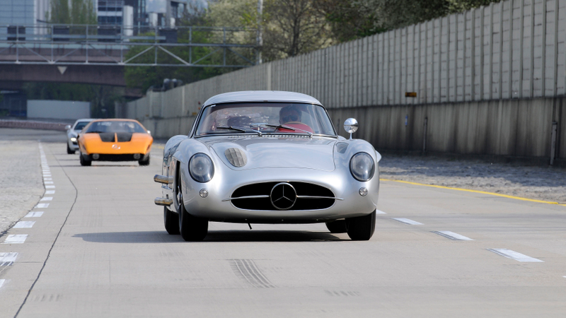 Illustration for article titled Here Are Your Totally Awesome 300 SLR Uhlenhaut Coupé Wallpapers